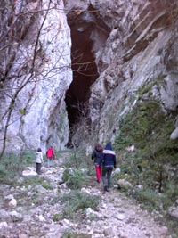 Entradda a la cueva del hundidero
